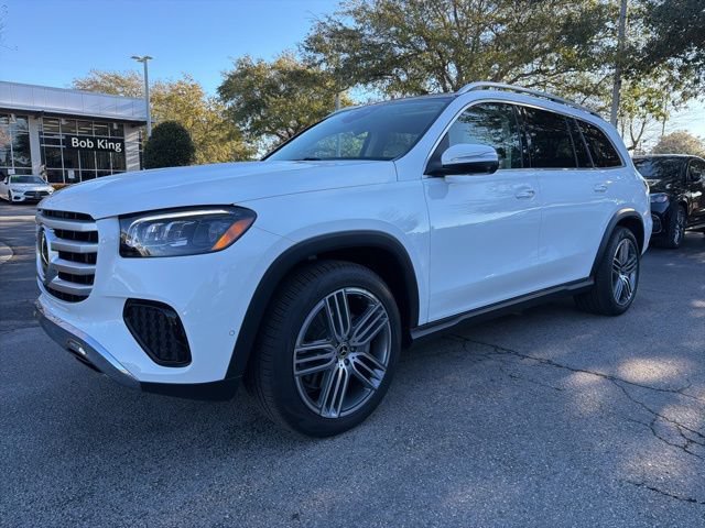 Used 2026 Mercedes-Benz GLS 450 4MATIC image 2