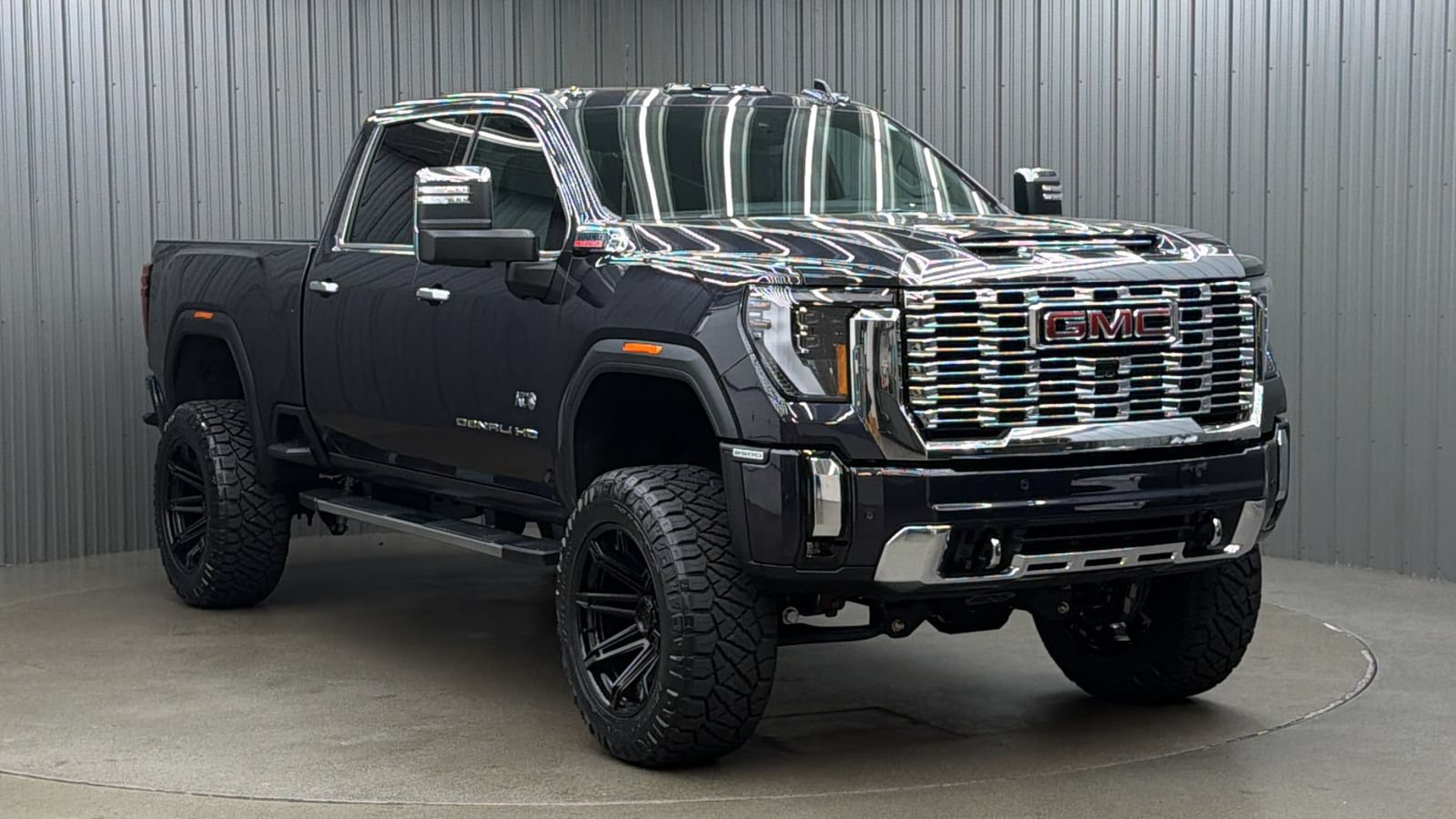 Used 2026 GMC Sierra 2500 Denali w/ Denali Reserve Package AWD/4WD image 7