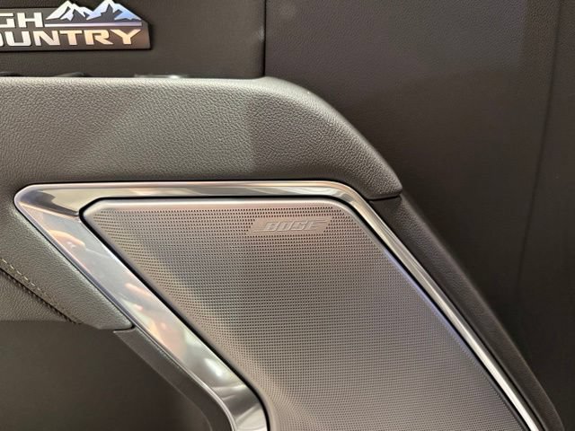 Used 2025 Chevrolet Silverado 1500 High Country AWD/4WD image 12
