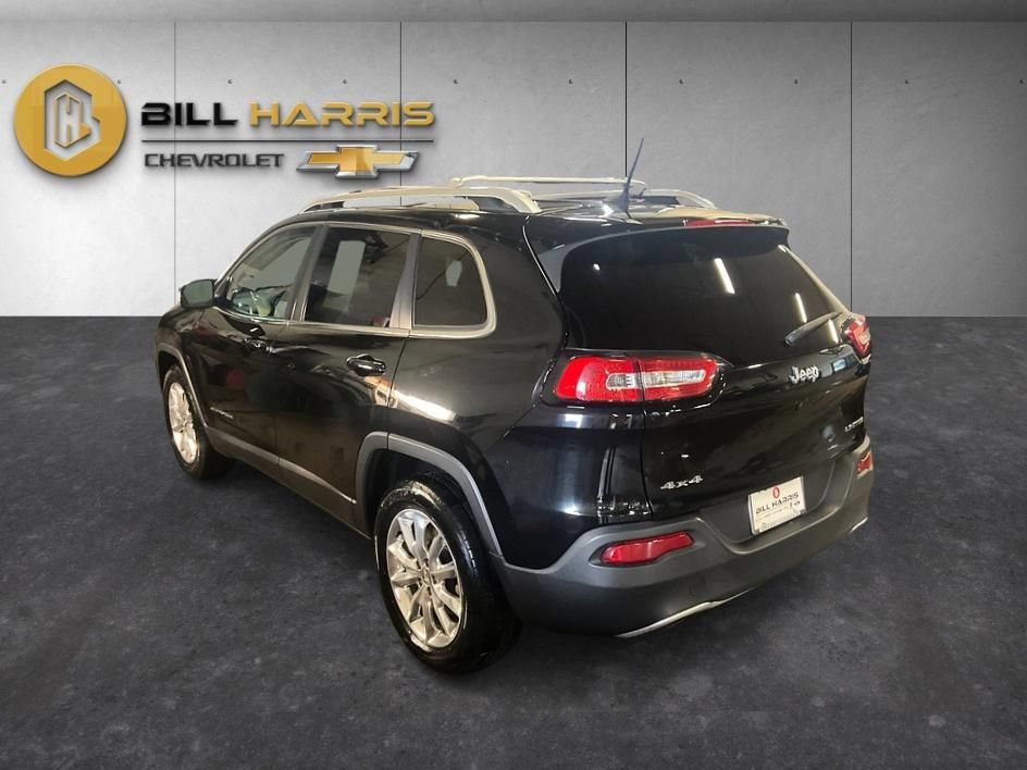 Used 2017 Jeep Cherokee Limited AWD/4WD image 12