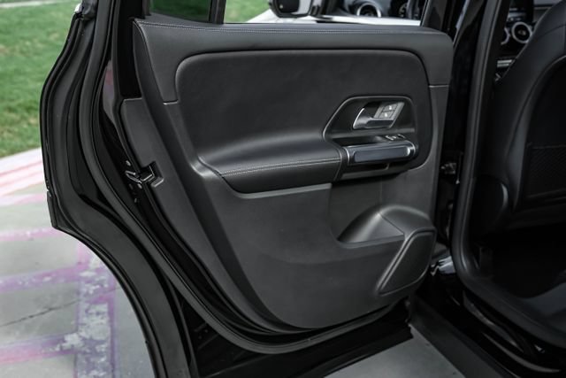 Used 2025 Mercedes-Benz GLB 250 image 48
