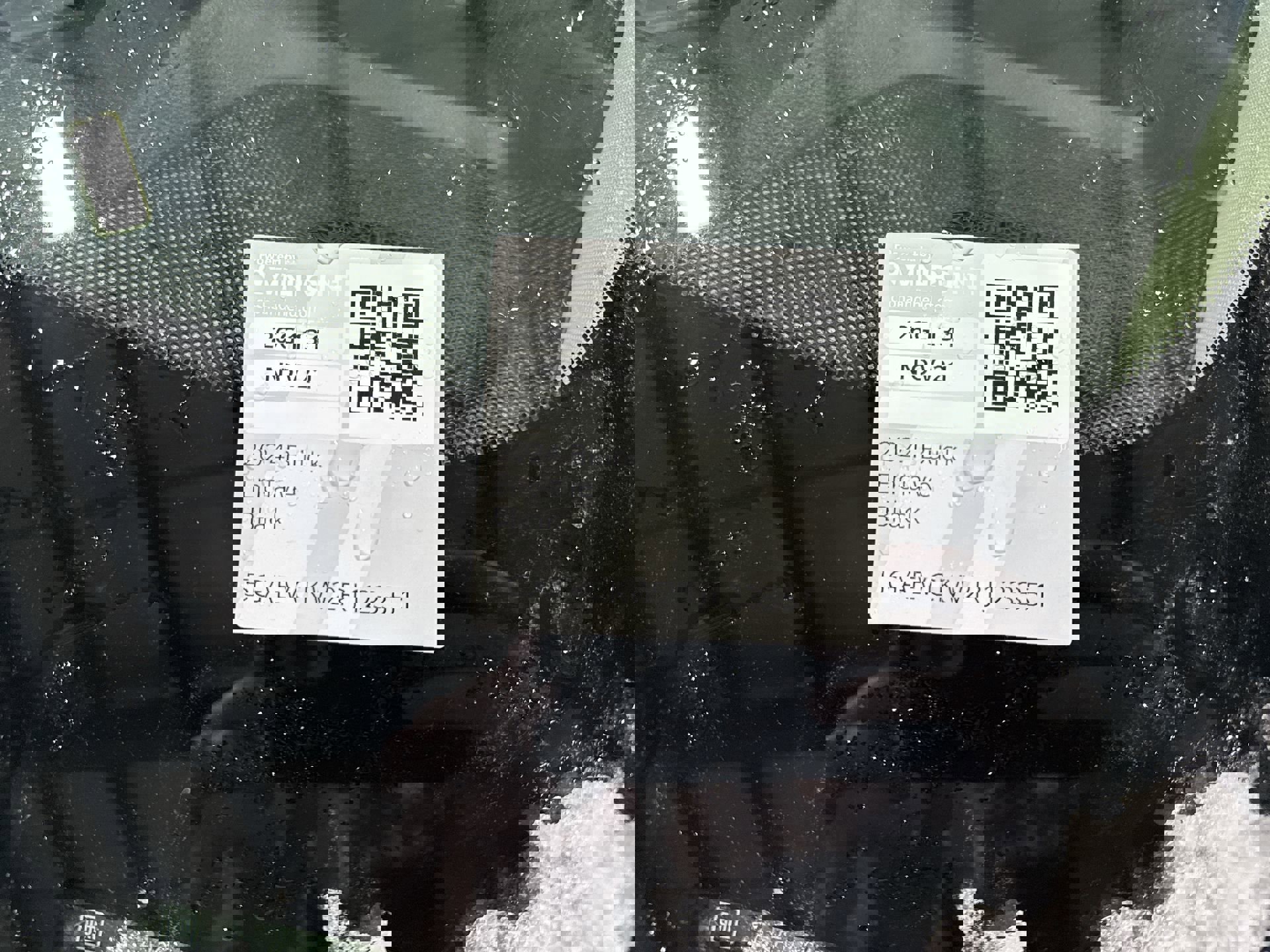 Used 2024 Buick Enclave Avenir w/ Avenir Technology Package image 32