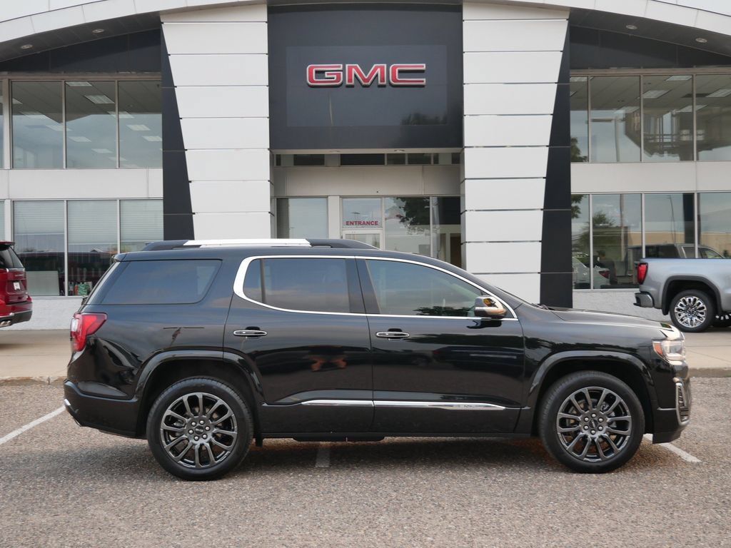 Used 2023 GMC Acadia Denali w/ Black Diamond Edition AWD/4WD image 2