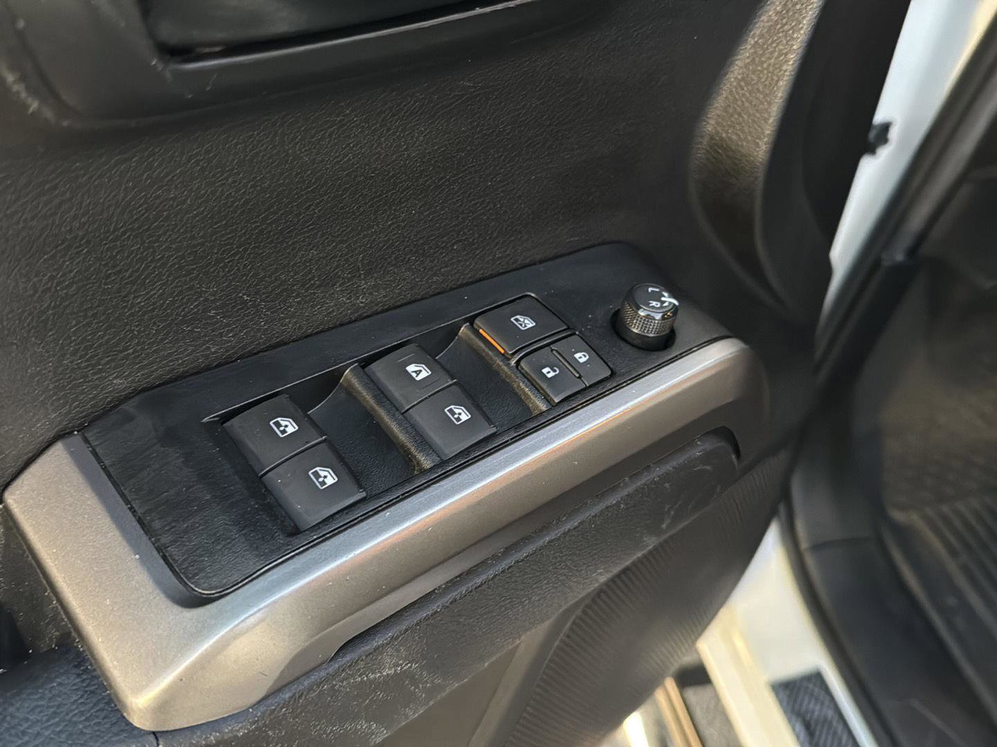 Certified 2022 Toyota Tacoma SR5 image 27