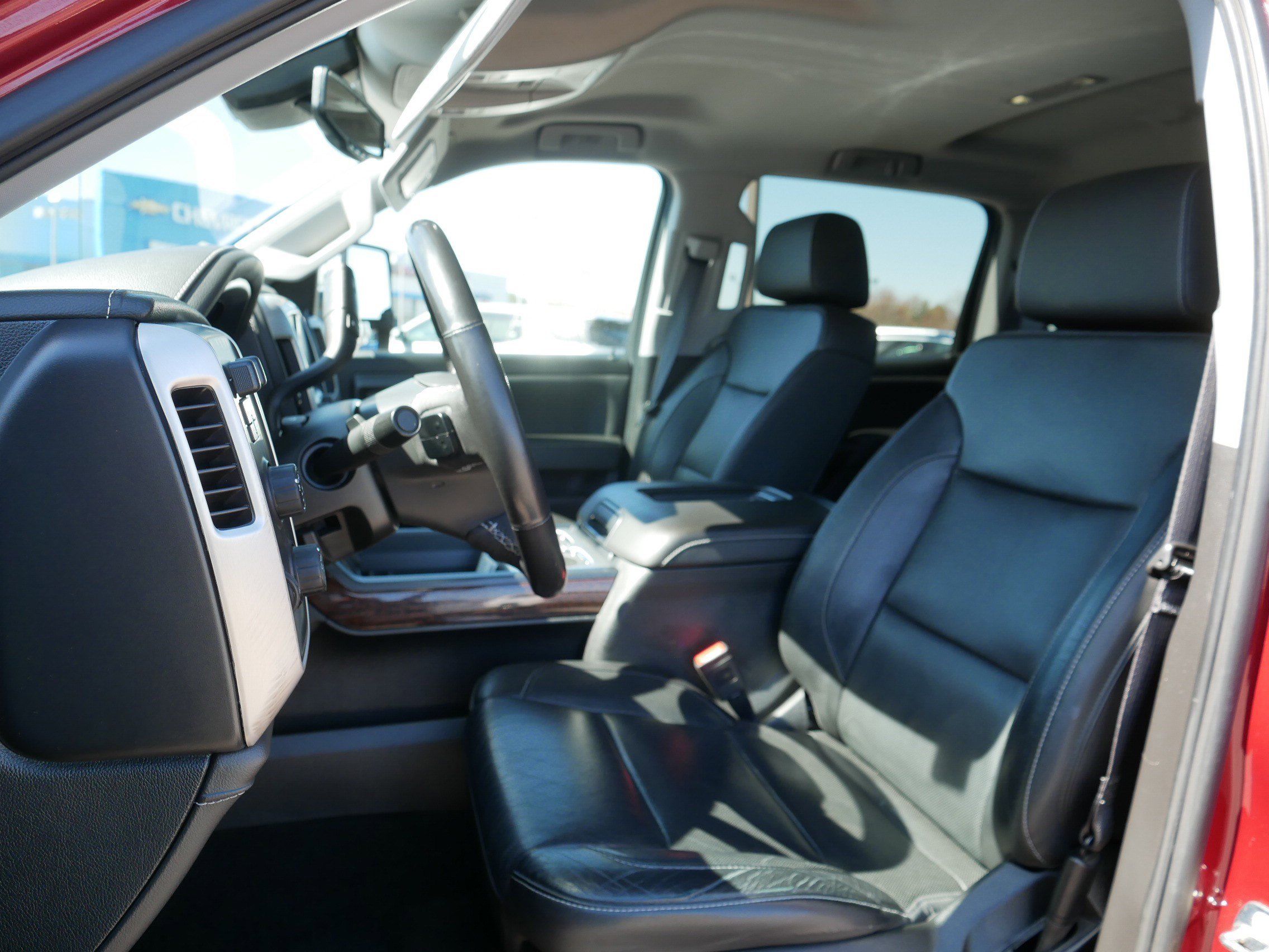 Used 2018 GMC Sierra 1500 SLT image 34