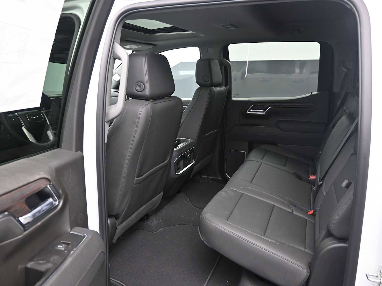 New 2026 GMC Sierra 1500 SLT w/ SLT Premium Plus Package AWD/4WD image 28