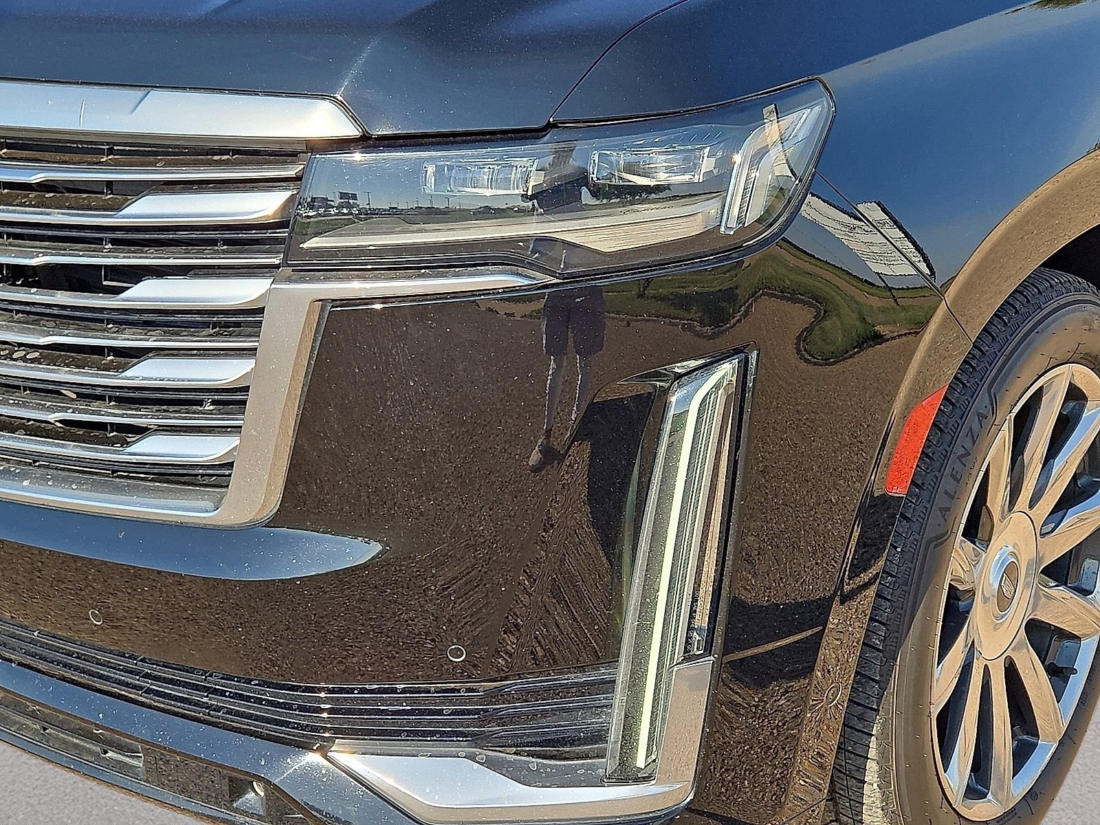 Used 2021 Cadillac Escalade Premium Luxury Platinum AWD/4WD image 9