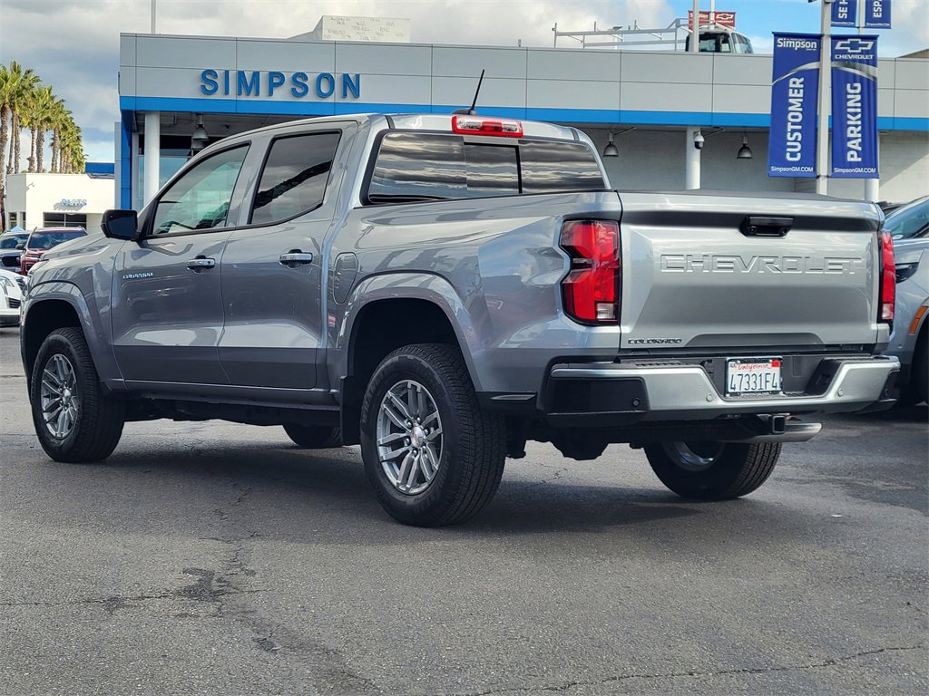 Used 2025 Chevrolet Colorado LT w/ LT Convenience Package image 2