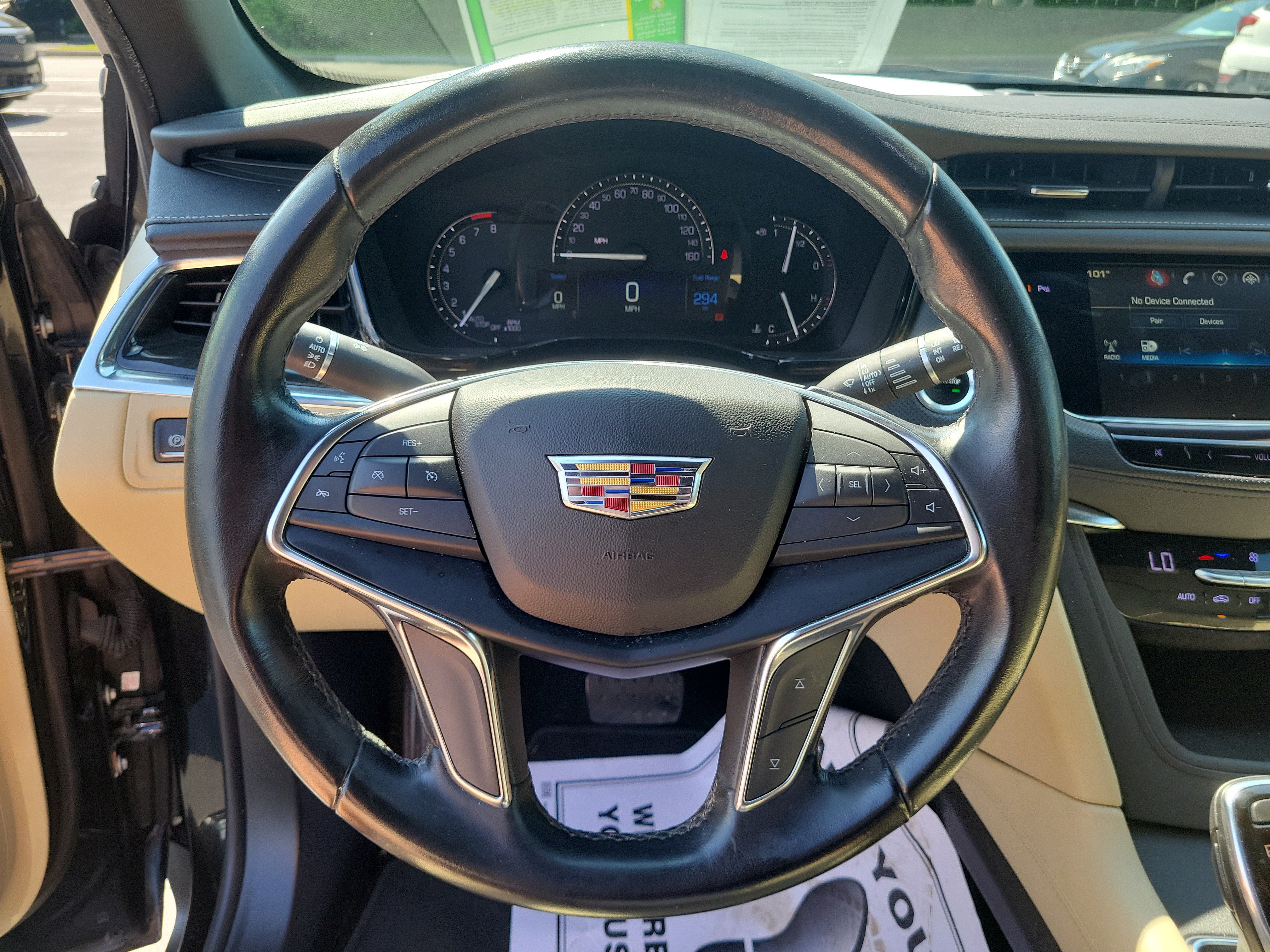 Used 2019 Cadillac XT5 Premium Luxury FWD image 23