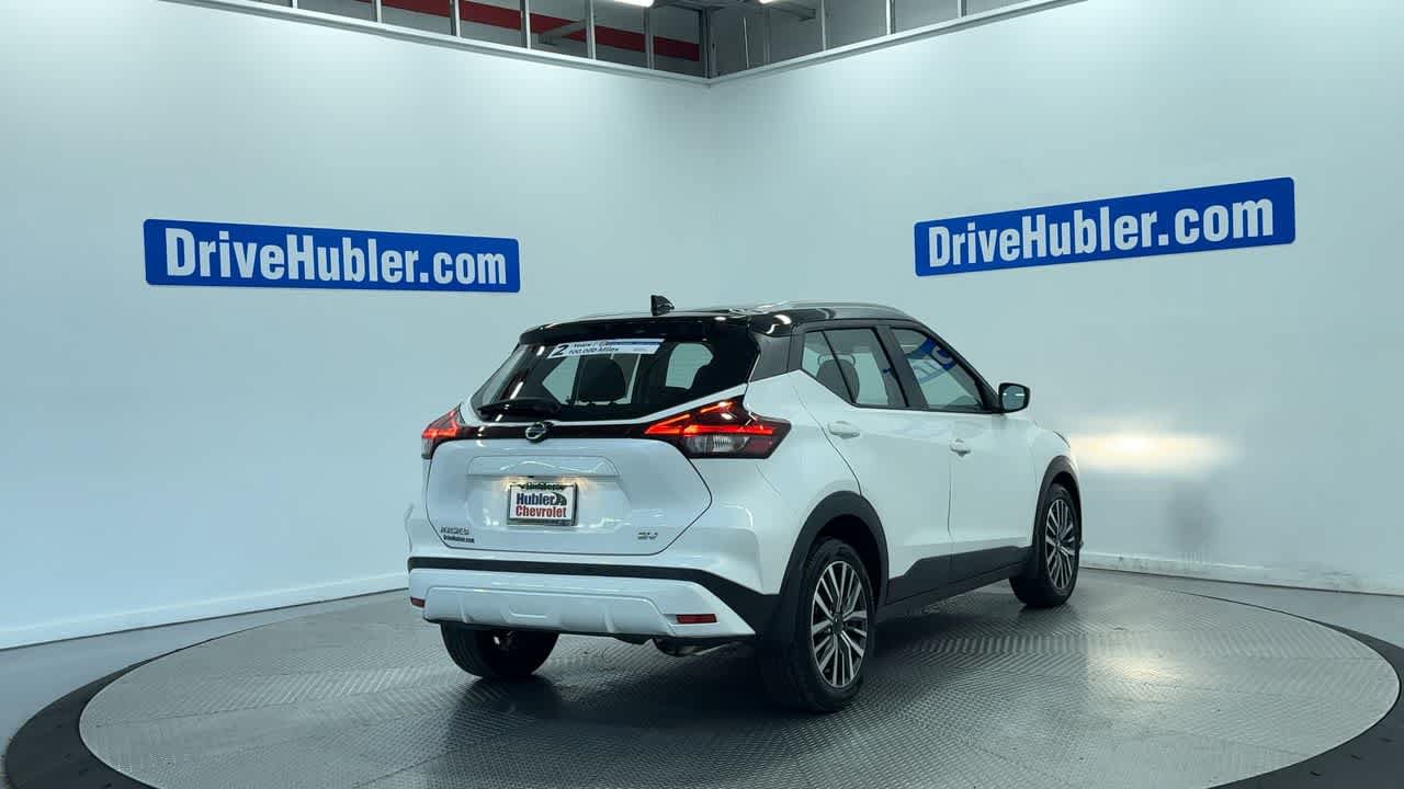 Used 2021 Nissan Kicks SV FWD image 2