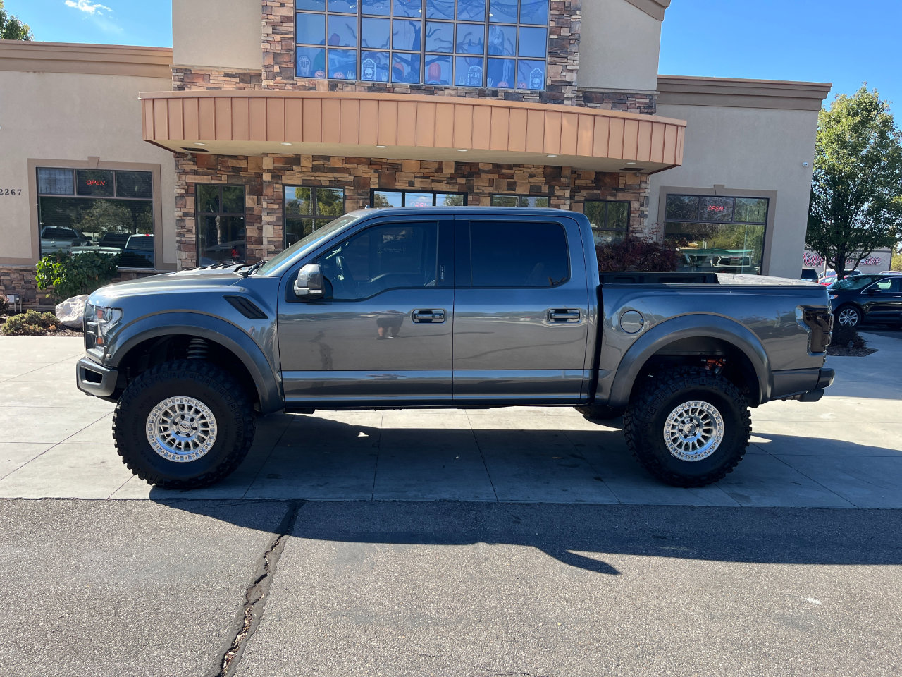 Used 2020 Ford F150 Raptor w/ Equipment Group 802A Luxury image 2