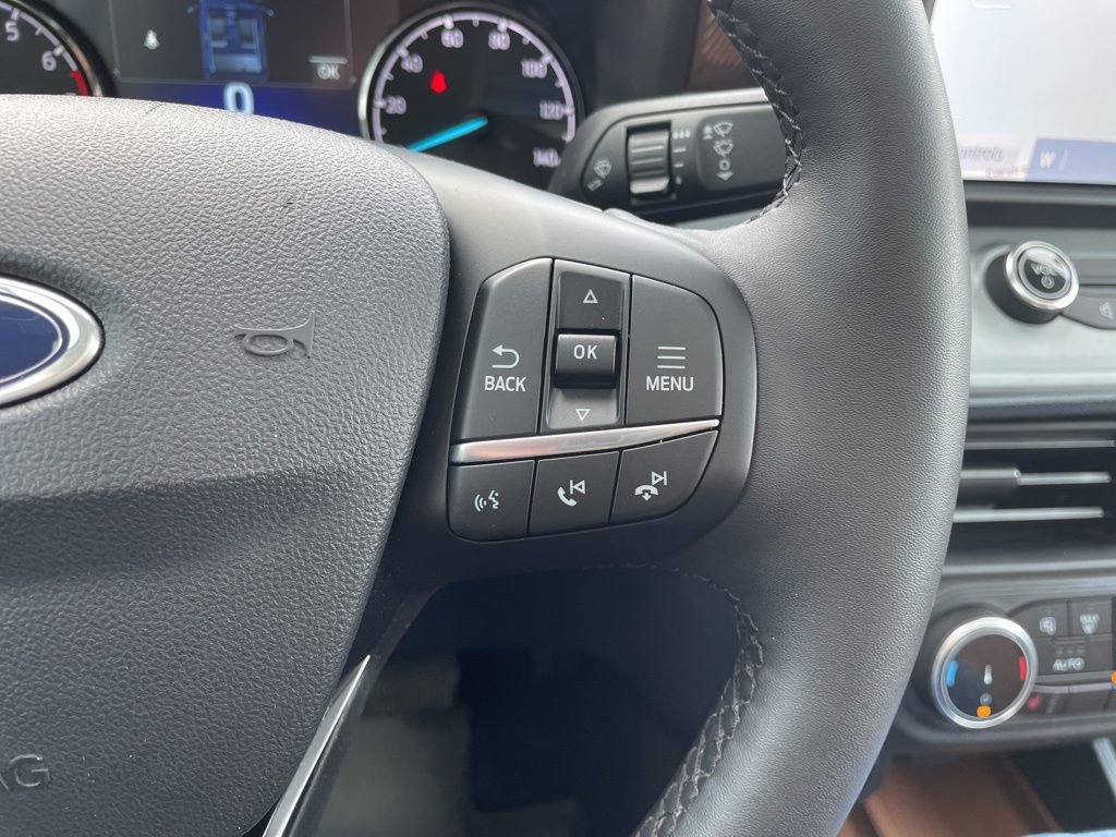 Used 2023 Ford Maverick Lariat w/ Lariat Luxury Package image 30