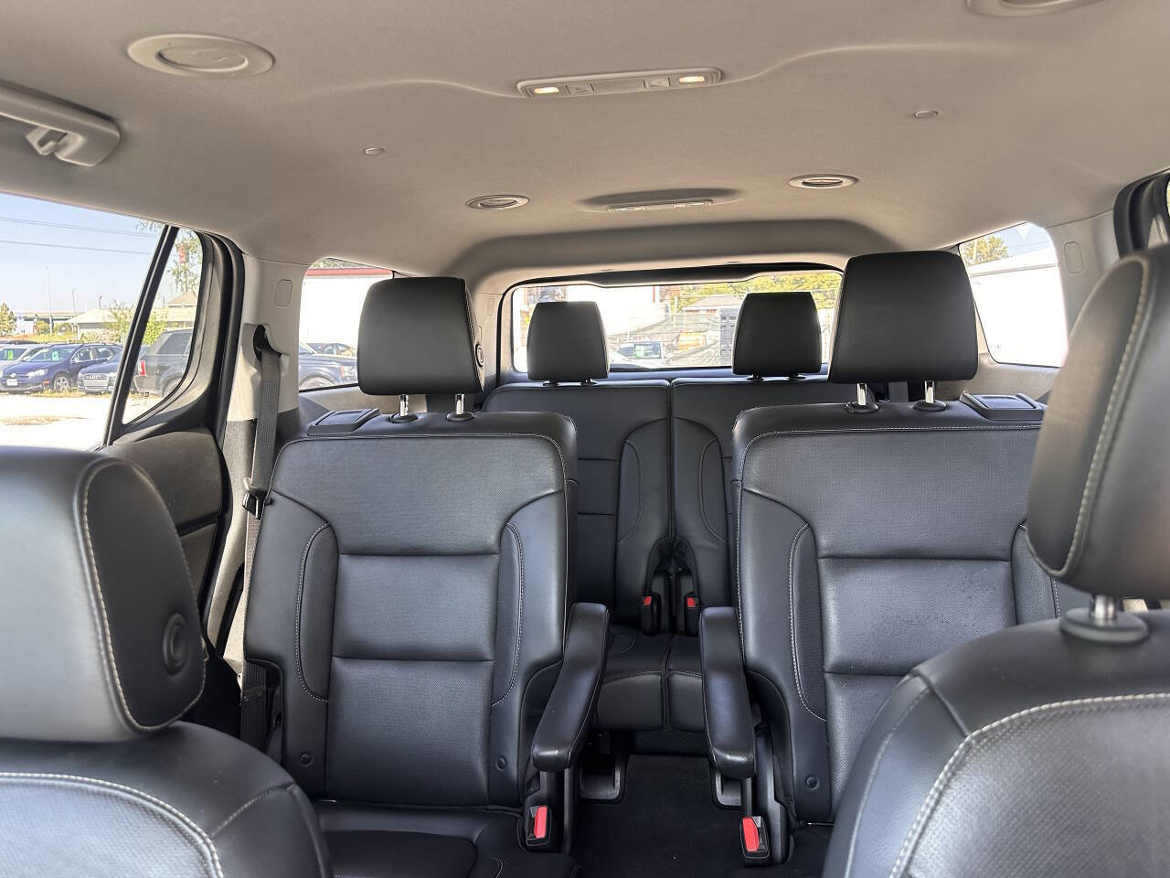 Used 2018 GMC Acadia SLT image 16