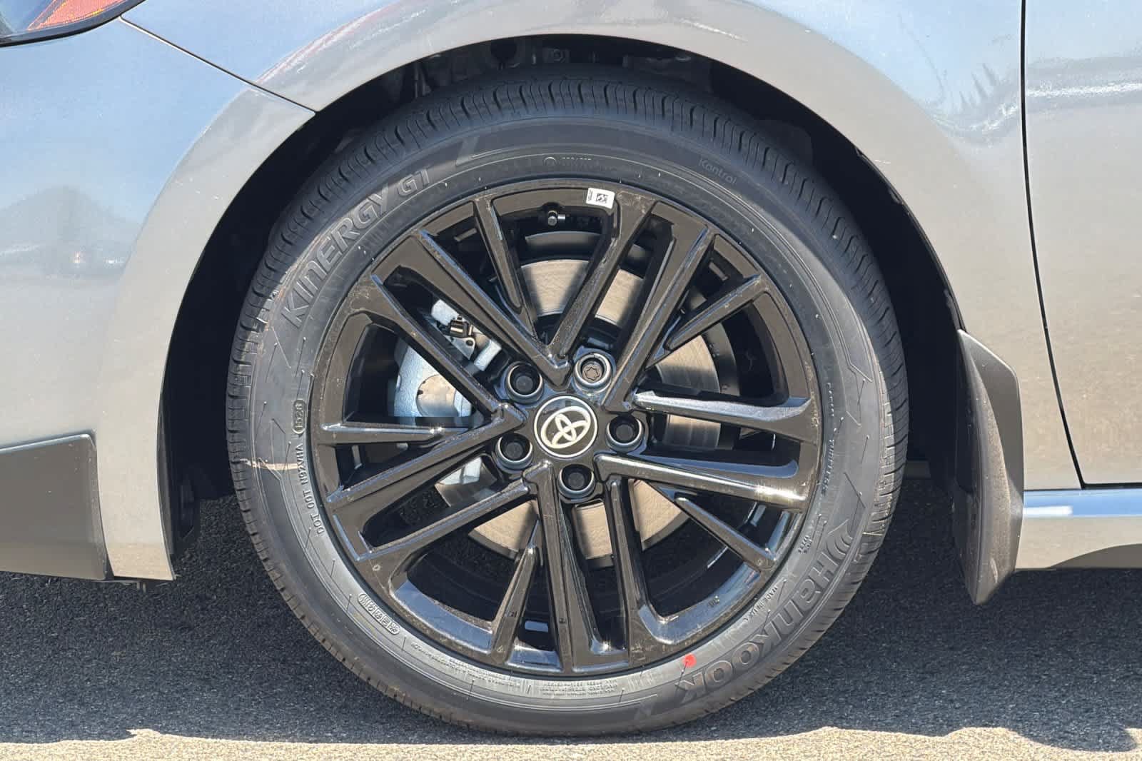 New 2026 Toyota Camry SE w/ Convenience Package FWD image 31