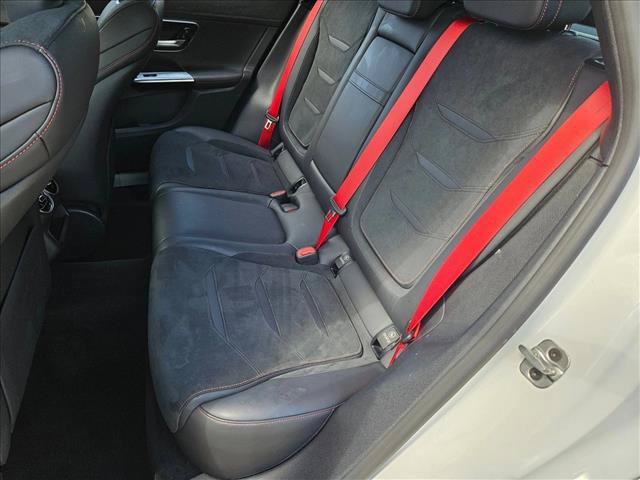 Used 2024 Mercedes-Benz GLC 43 AMG 4MATIC image 18