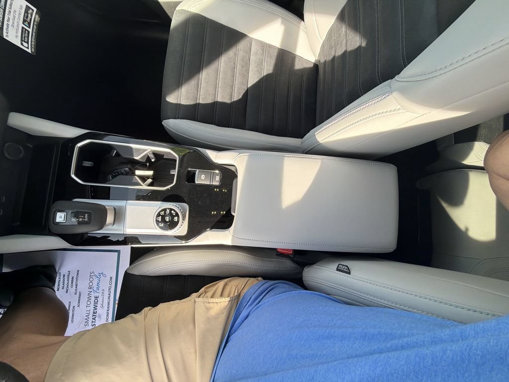 New 2026 Mitsubishi Outlander SE AWD/4WD image 21