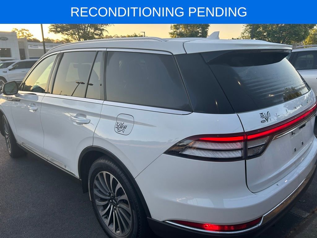 Used 2024 Lincoln Aviator 2WD w/ Premium Package image 10