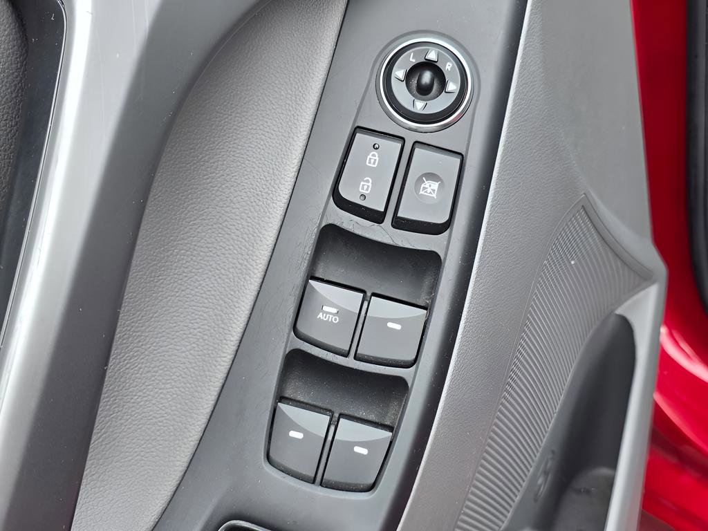 Used 2015 Hyundai Elantra Sport image 17