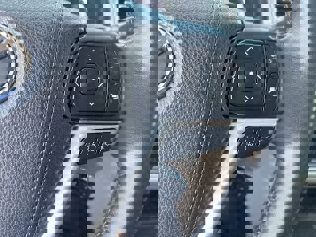 Used 2017 Toyota Highlander XLE FWD image 12