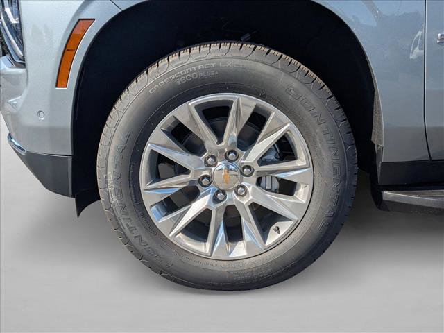 New 2025 Chevrolet Suburban Premier AWD/4WD image 10