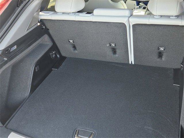 New 2026 Cadillac Optiq Luxury 1 image 21