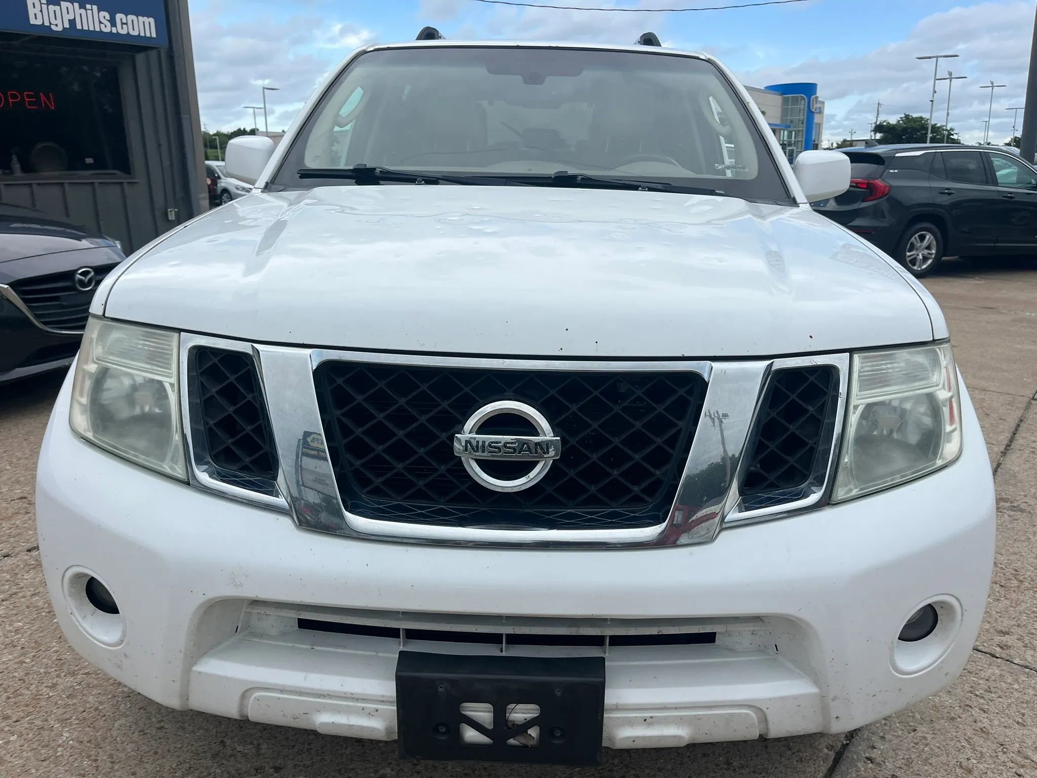 Used 2012 Nissan Pathfinder SV AWD/4WD image 6