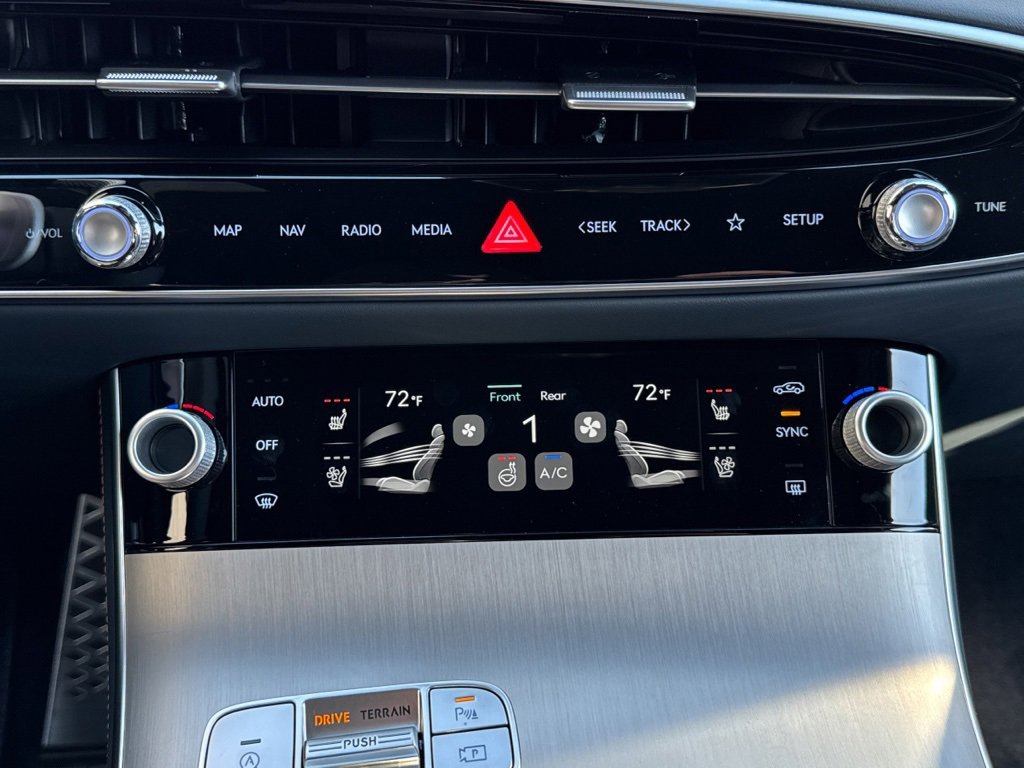 New 2026 Genesis GV70 3.5T Sport Advanced image 9