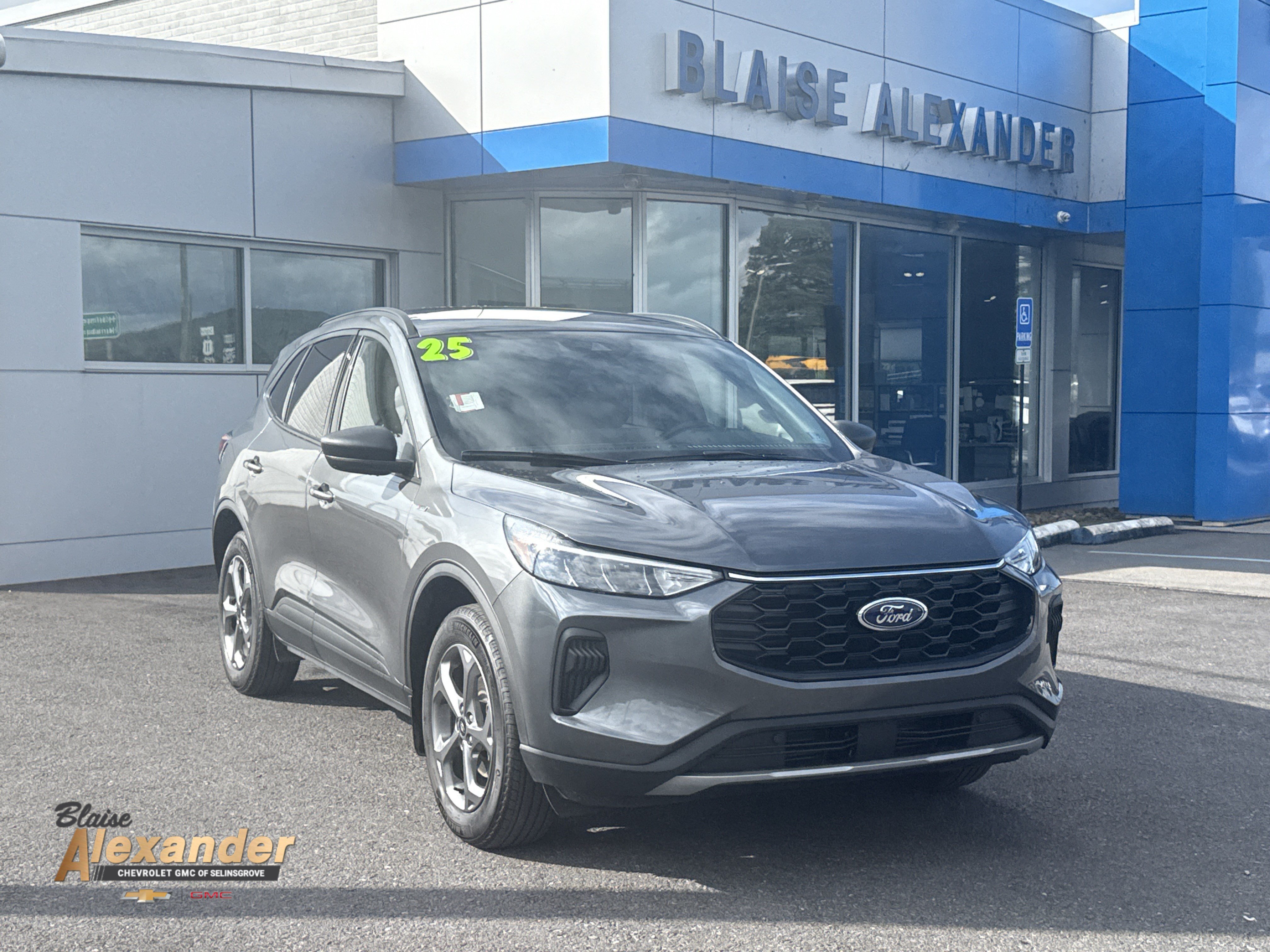 Used 2025 Ford Escape ST-Line w/ Tech Pack #1