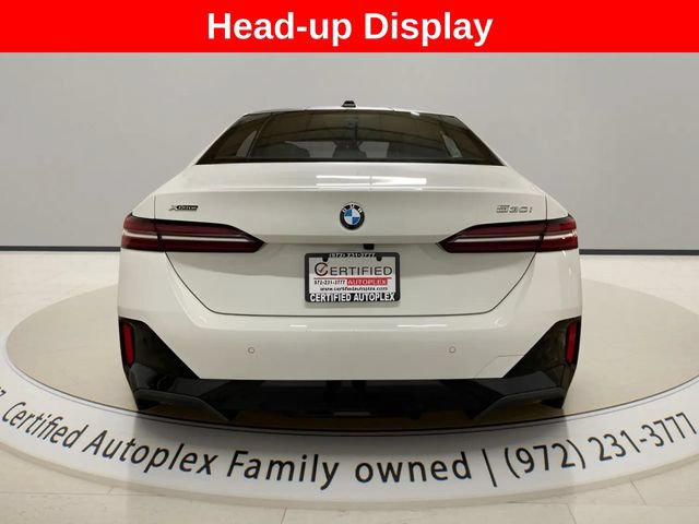 Used 2026 BMW 530i xDrive AWD/4WD image 4