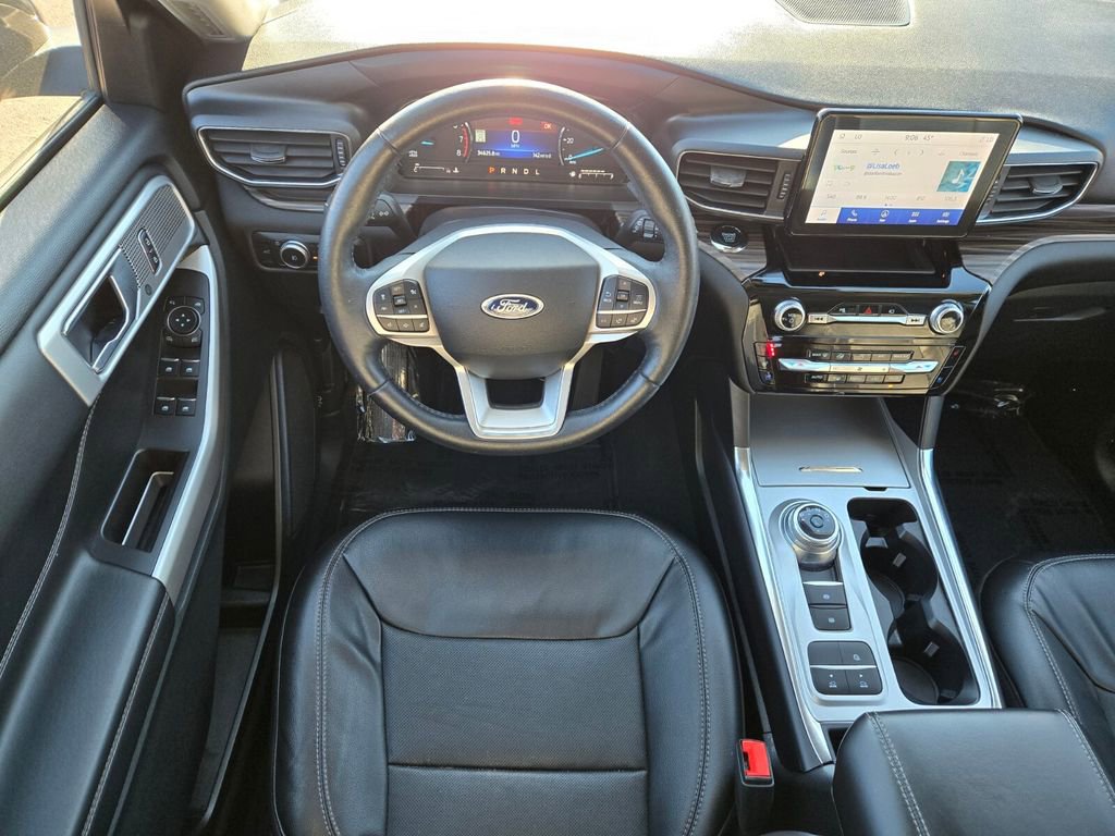 Used 2023 Ford Explorer Limited image 14