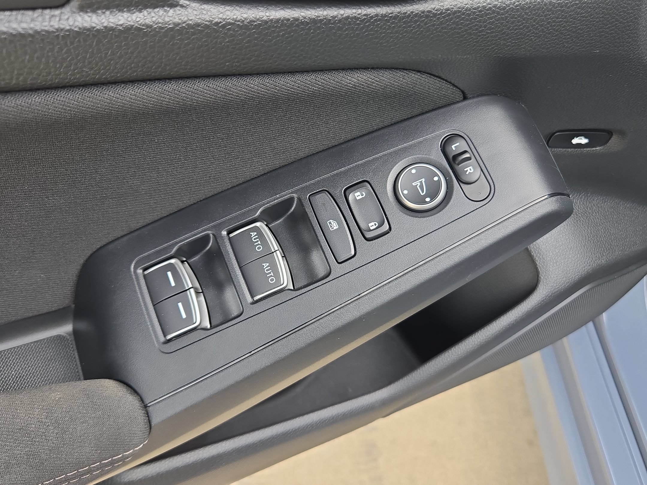 Used 2024 Honda Civic Sport image 12