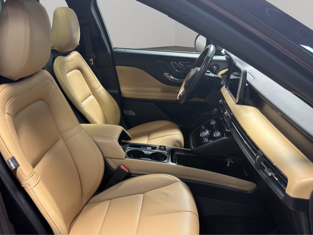 Used 2021 Lincoln Corsair Reserve AWD/4WD image 23