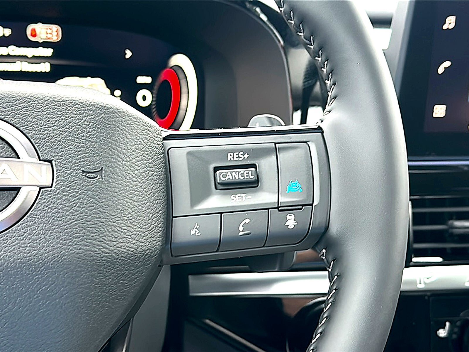New 2026 Nissan Pathfinder SL w/ SL Premium Package FWD image 20