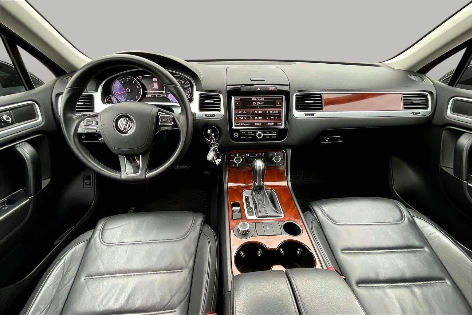 Used 2013 Volkswagen Touareg VR6 AWD/4WD image 15
