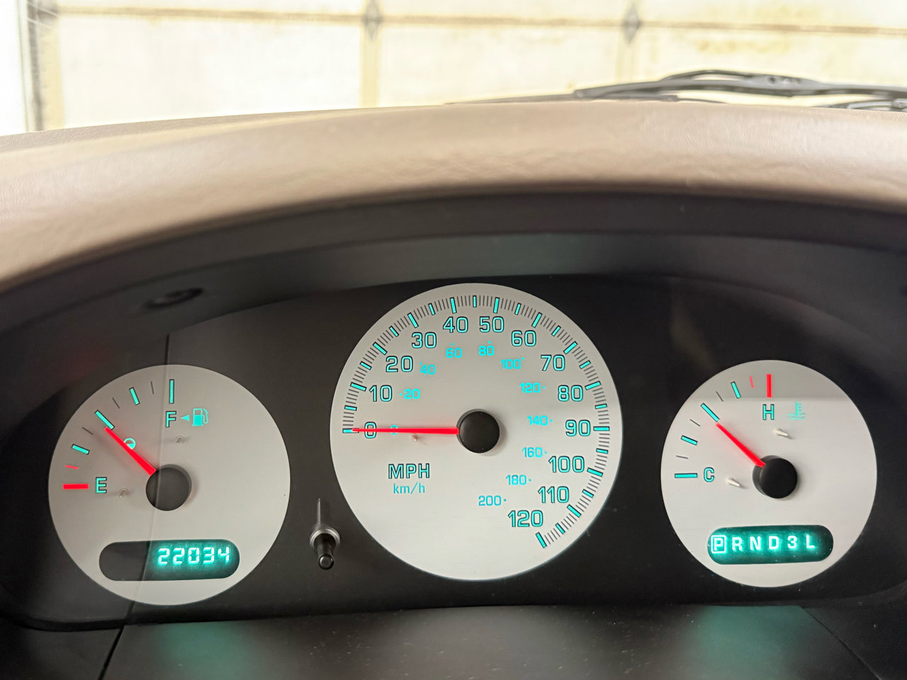 Used 2002 Dodge Caravan SE image 34