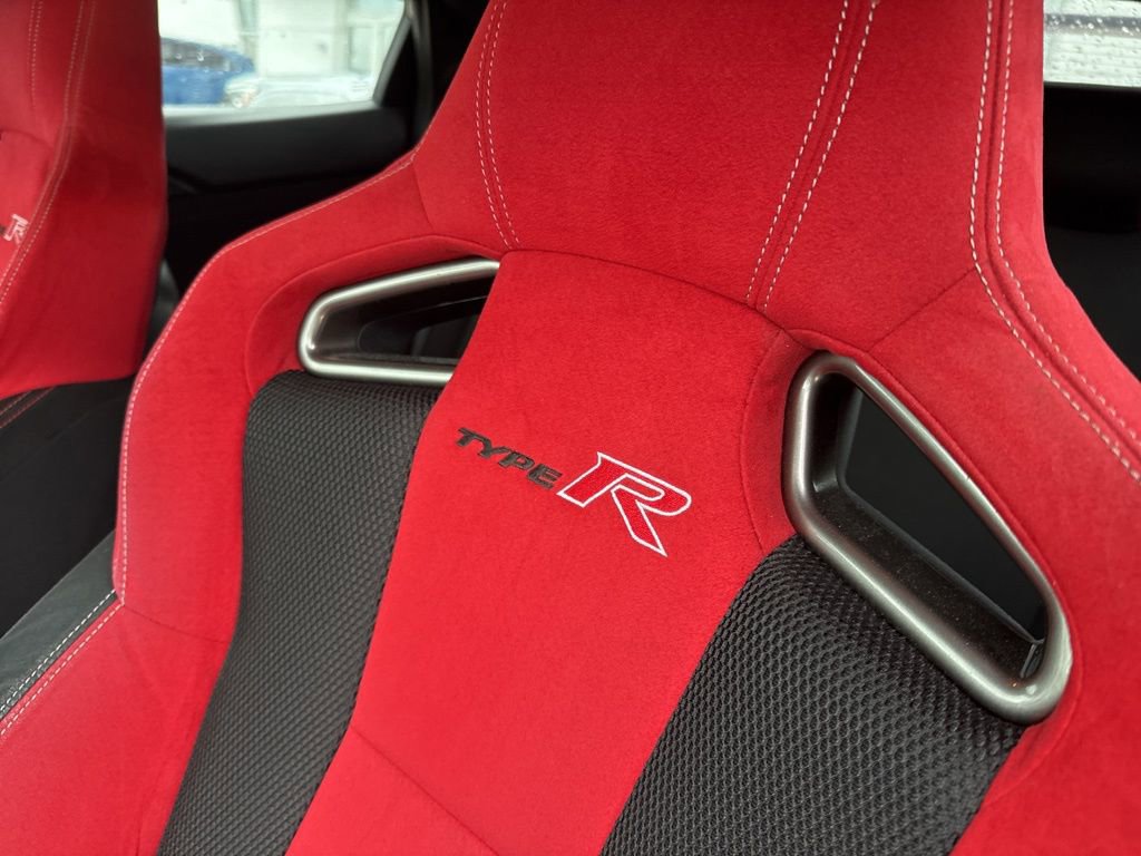 Used 2018 Honda Civic Type R image 12