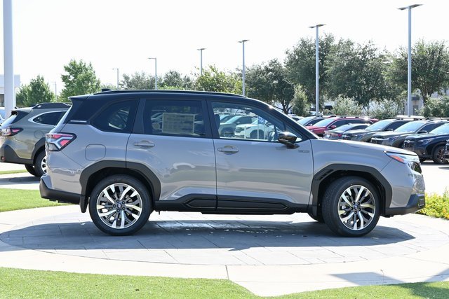 New 2025 Subaru Forester Touring image 2