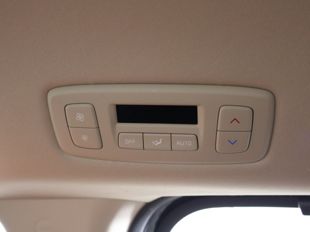 Used 2025 Kia Carnival EX FWD image 57