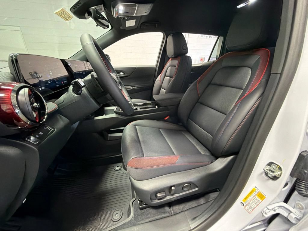 New 2026 Chevrolet Equinox RS w/ Convenience Package III FWD image 17