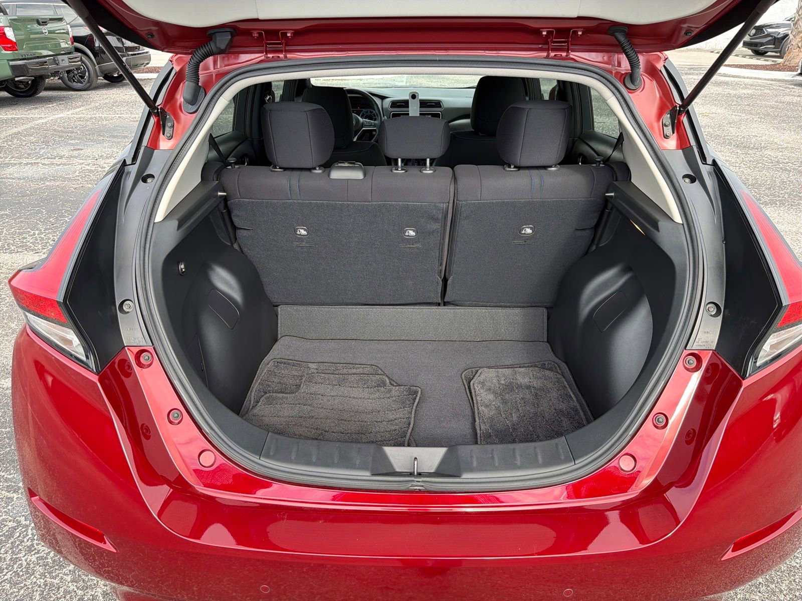 Certified 2023 Nissan Leaf SV Plus image 25