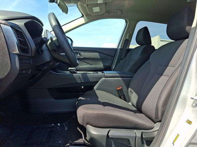 Used 2024 Nissan Rogue S image 13