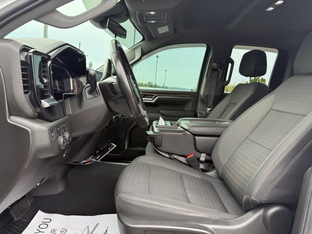 Used 2022 Chevrolet Silverado 1500 LT AWD/4WD image 22