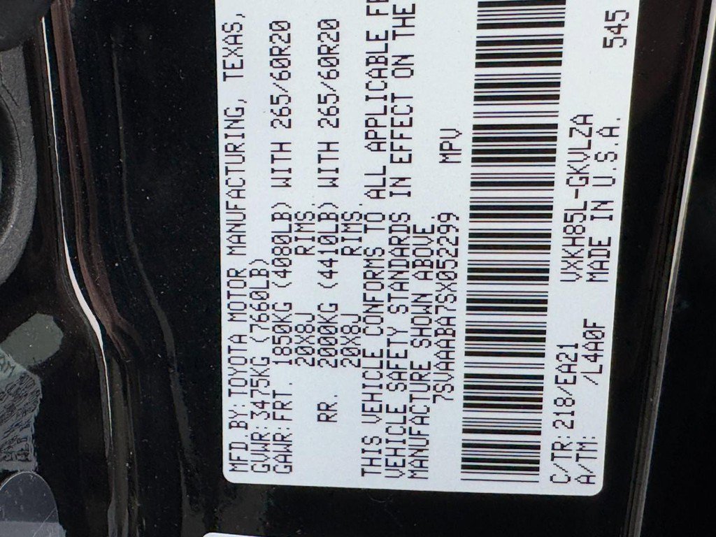 Used 2025 Toyota Sequoia 4WD image 26