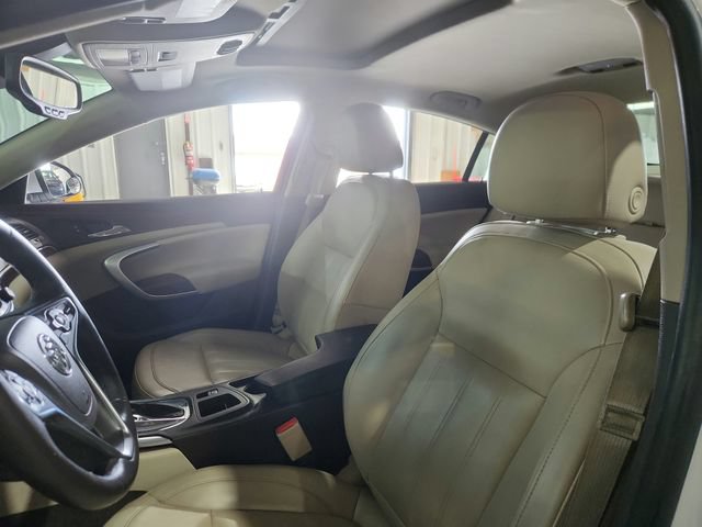 Used 2017 Buick Regal Premium w/ Driver Confidence Package #1 FWD image 10
