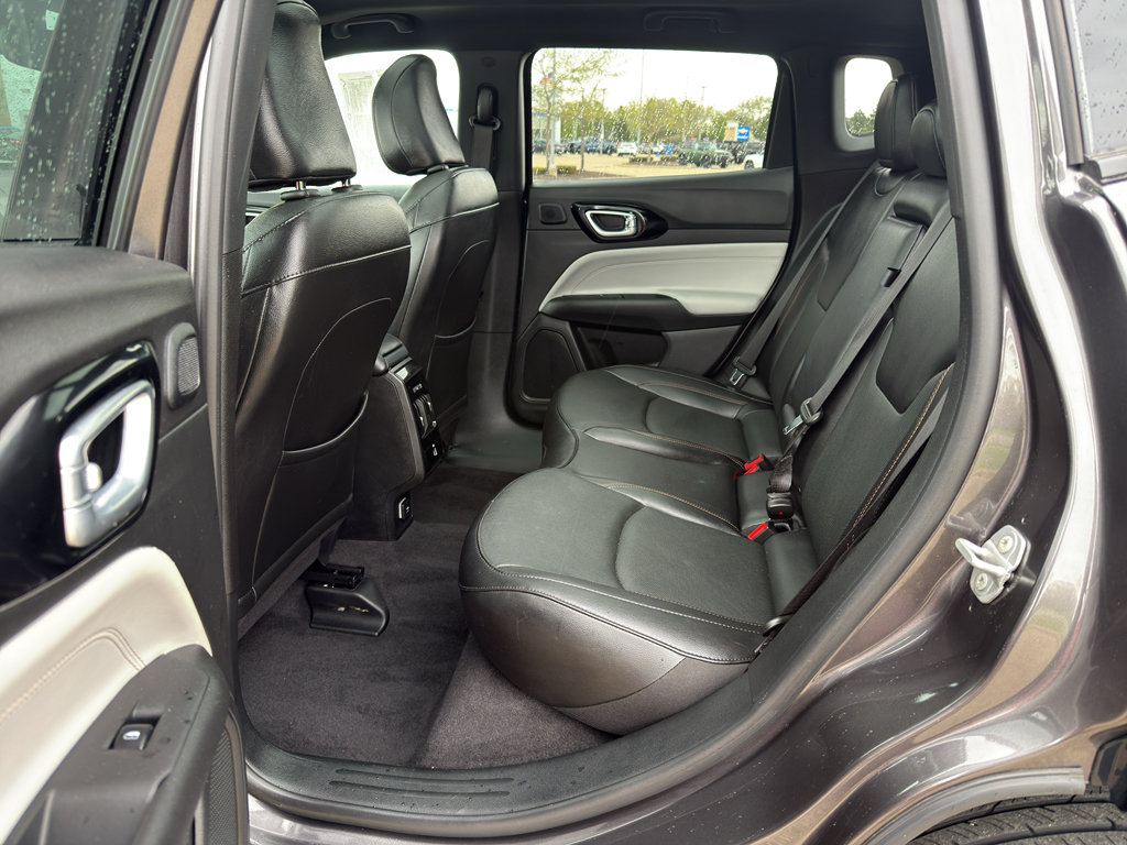 Used 2023 Jeep Compass Limited w/ Elite Group AWD/4WD image 28