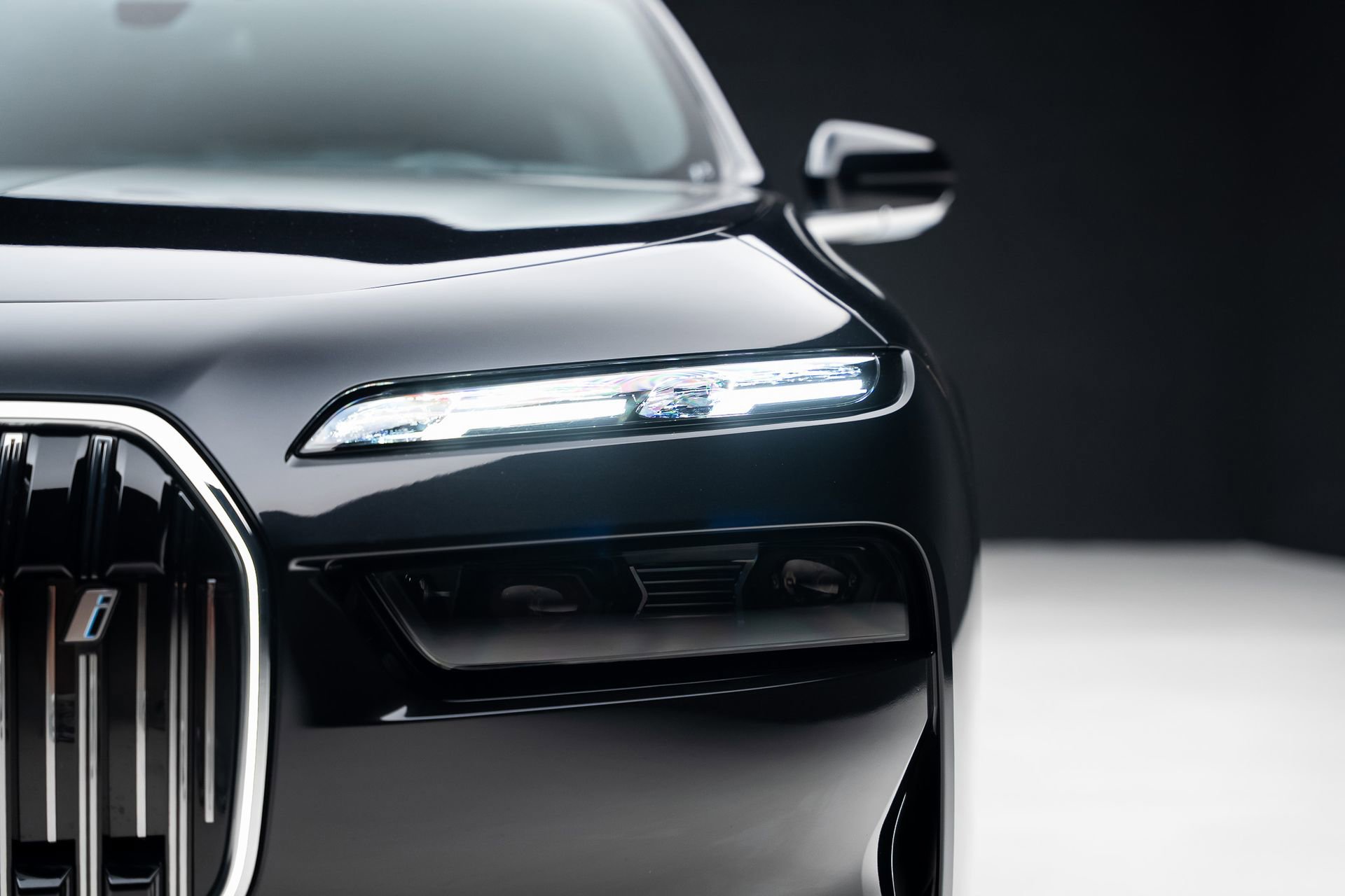 Used 2024 BMW i7 xDrive60 w/ Executive Package image 11