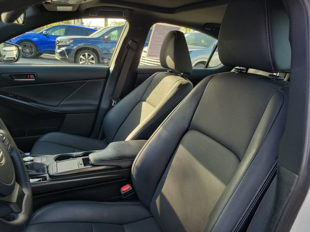 Used 2024 Lexus IS 350 F Sport RWD image 10