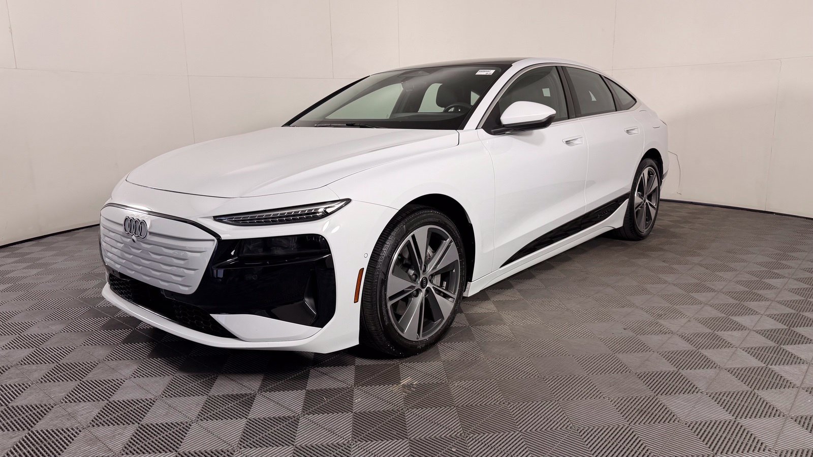 Used 2025 Audi A6 e-tron Premium Plus w/ Premium Plus AWD/4WD image 4