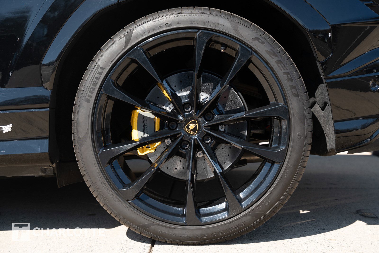 Used 2024 Lamborghini Urus S image 11