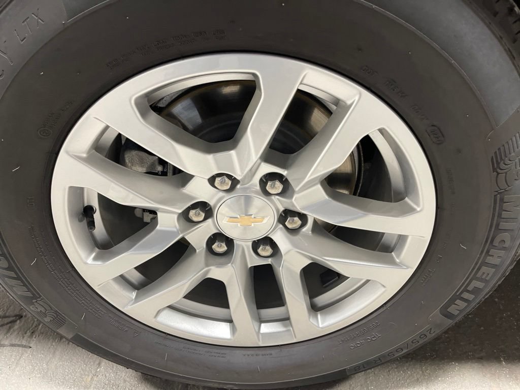 Used 2024 Chevrolet Tahoe LS RWD image 43